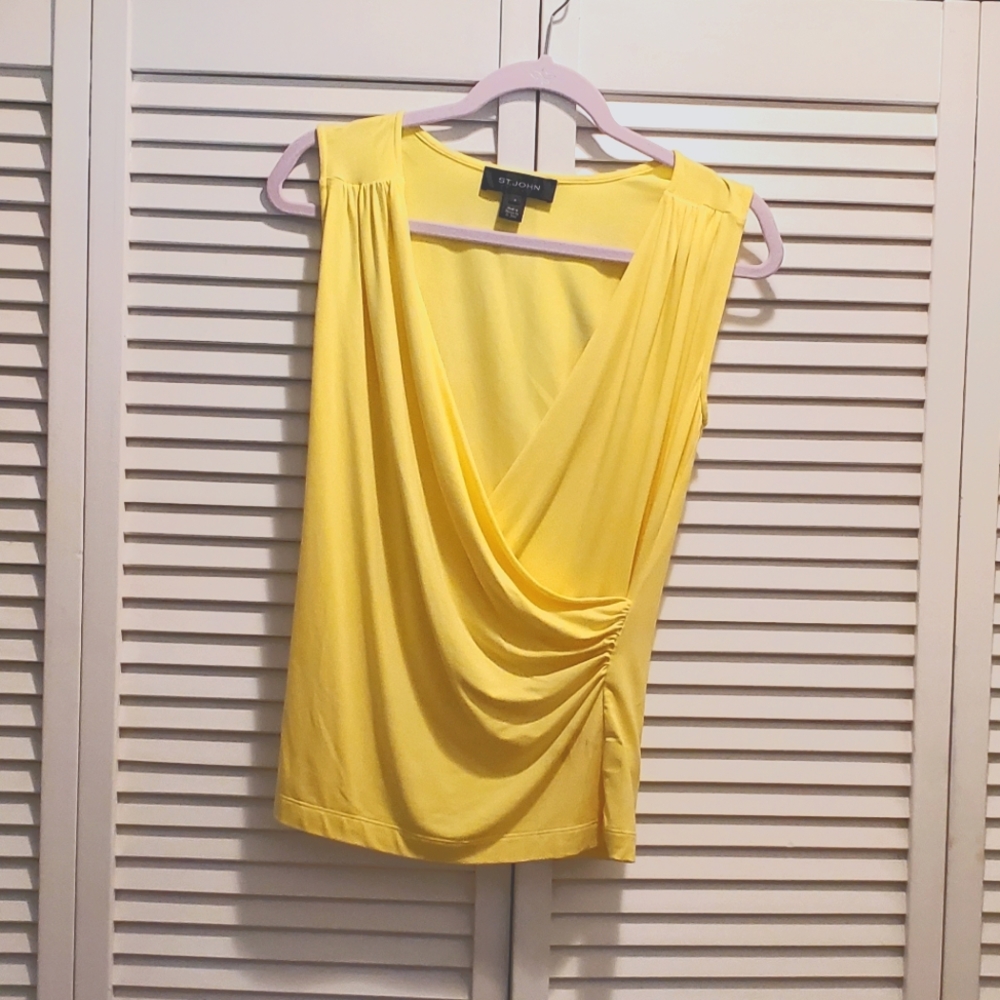 ST. John V-Neck Top Size P, Yellow